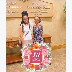 Meet your Posher, Shakia